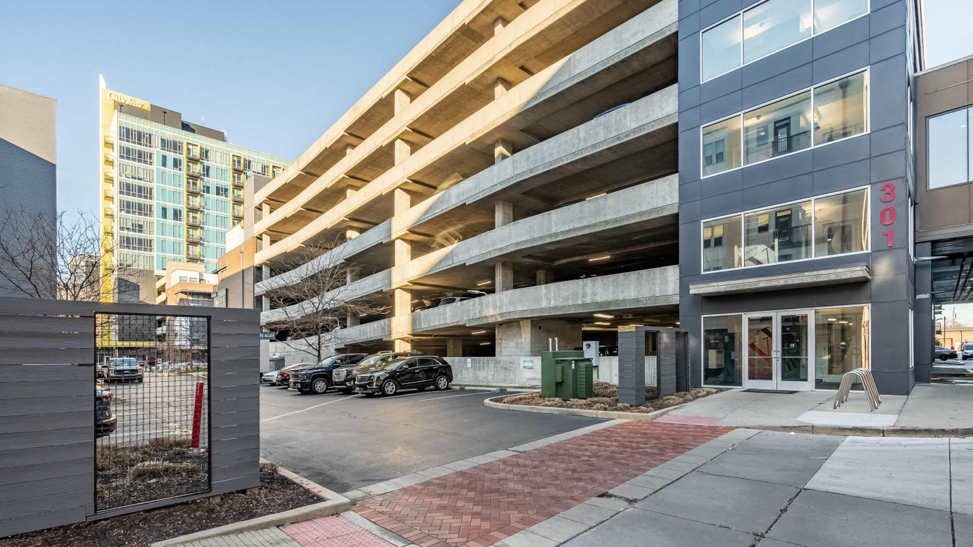 Free Parking Gym & Pool Downtown At Cityway Indianapolis Exterior foto